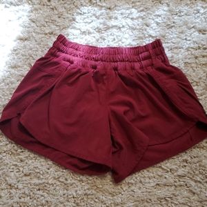 Lululemon running short